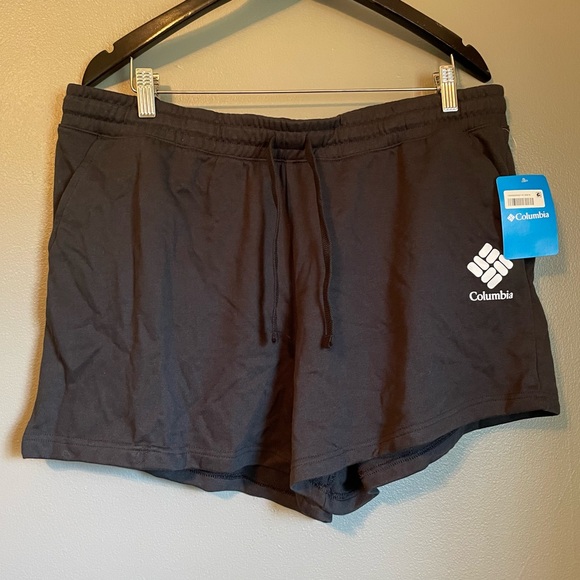 Columbia Pants - NWT Columbia Sz XL Trek French Terry Women’s Black White 5” Inseam Short Ret $50